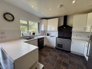 Kitchen- click for photo gallery